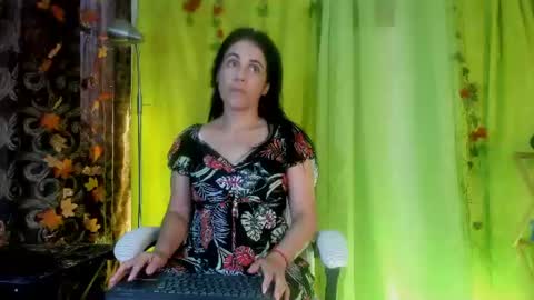 Girasol Walton online show from June 28, 2026, 2:01 pm