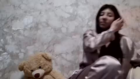 girl_cute007 online show from February 23, 2026, 8:39 pm