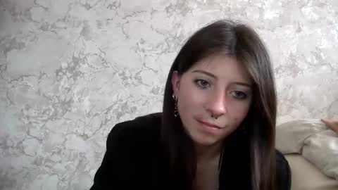 girl_cute007 online show from April 13, 2026, 2:55 pm