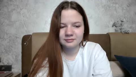 girl_cute07 online show from May 17, 2026, 6:48 pm