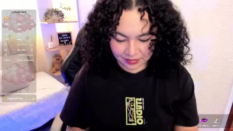 girl_inline online show from February 21, 2025, 9:22 pm