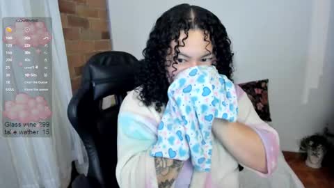 girl_inline online show from February 24, 2025, 11:52 pm