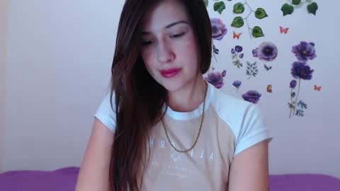 Isabella online show from May 5, 2026, 12:51 am