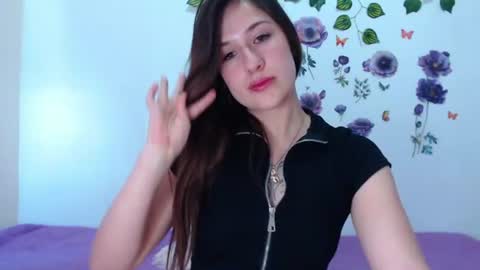 Isabella online show from June 12, 2026, 9:35 pm