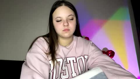 girl_shy07 online show from February 10, 2026, 7:07 pm