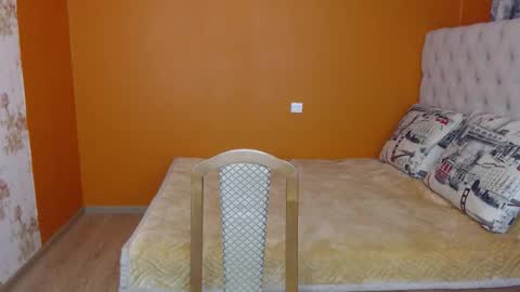 Katia online show from November 11, 2025, 1:44 pm