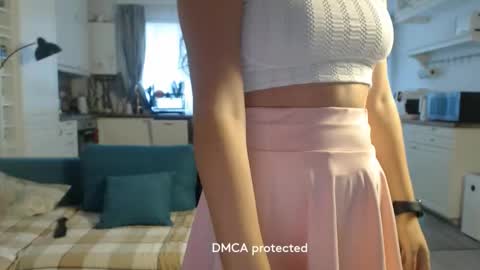 Girlfriend online show from September 8, 2025, 2:38 pm