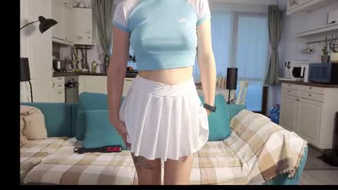 Girlfriend online show from October 27, 2025, 3:05 pm