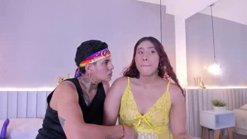 girls_inlove online show from September 14, 2025, 6:40 pm