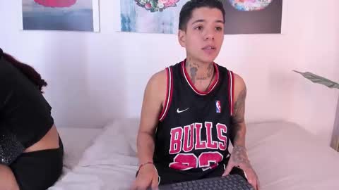 girls_inlove online show from November 3, 2025, 12:28 pm