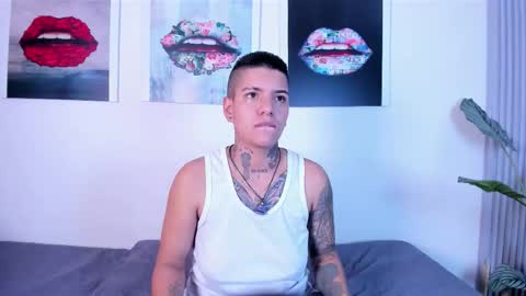 girls_inlove online show from November 14, 2025, 11:53 am