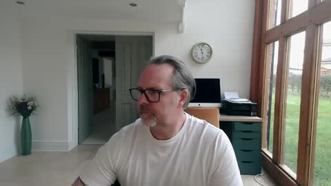 girlsandbikes online show from January 23, 2025, 11:26 am