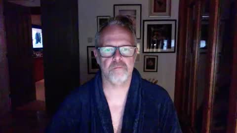 girlsandbikes online show from October 11, 2025, 10:08 pm