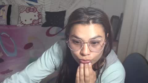 Snapshot of girlsex_hot chatting on July 18, 2026, 4:27 am girlsex_hot online show from July 18, 2026, 4:27 am