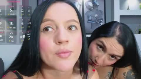 Violeta y Samantha online show from April 20, 2026, 9:16 pm