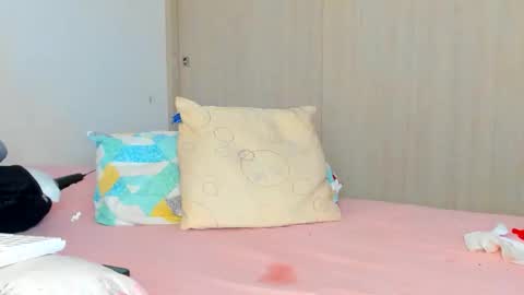 Snapshot of gisel6playful chatting on April 2, 2026, 11:46 pm Gissel6playful online show from April 2, 2026, 11:46 pm