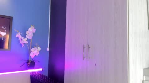     online show from March 10, 2025, 12:26 pm