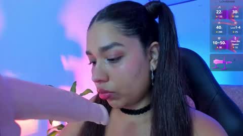 Giselle online show from November 19, 2025, 3:28 am