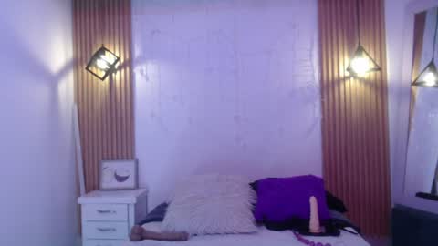 giselslut online show from June 14, 2026, 3:08 am