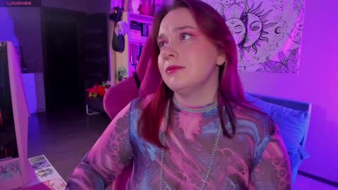 AlexaMillis online show from December 21, 2024, 12:09 am