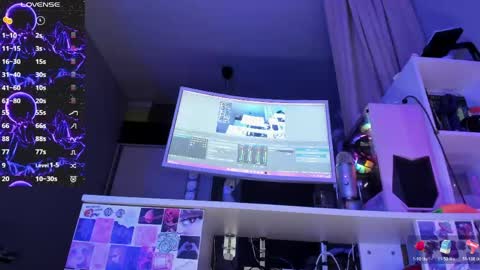 AlexaMillis online show from March 28, 2026, 10:20 pm