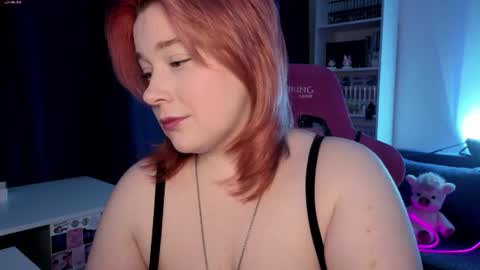 AlexaMillis online show from June 11, 2026, 9:46 pm