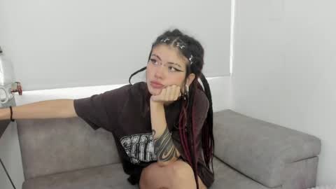 Snapshot of giulietta_mon chatting on May 13, 2026, 12:35 pm Giulietta online show from May 13, 2026, 12:35 pm