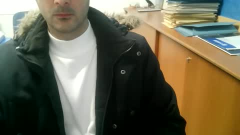 giuseppevai1 online show from January 5, 2026, 6:00 pm