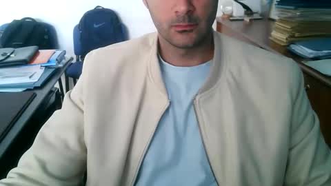 Snapshot of giuseppevai1 chatting on May 15, 2026, 9:05 am giuseppevai1 online show from May 15, 2026, 9:05 am