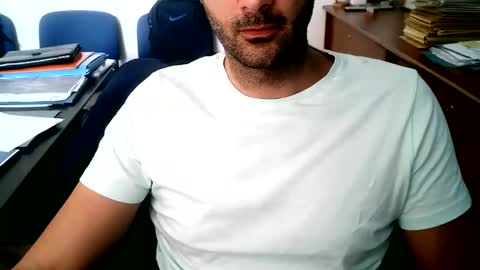 Snapshot of giuseppevai1 chatting on June 10, 2026, 1:21 pm giuseppevai1 online show from June 10, 2026, 1:21 pm