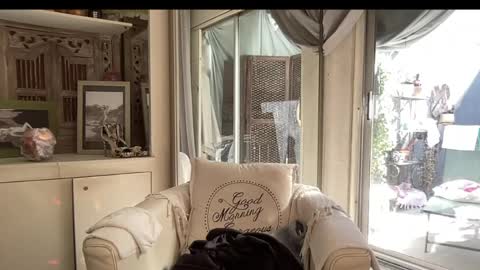 Snapshot of gl1tter_barbie chatting on May 20, 2026, 8:42 am Gl1tter Barbie online show from May 20, 2026, 8:42 am