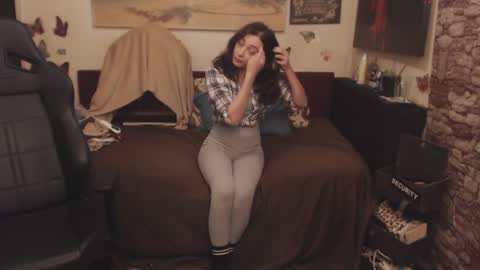 Glamourhottie online show from January 19, 2025, 9:33 am