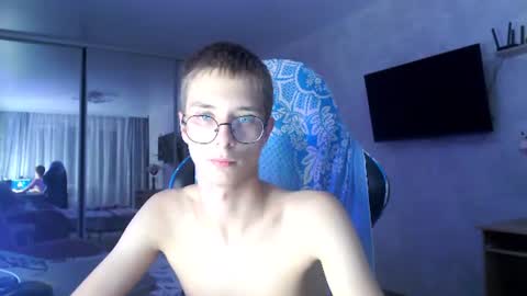Snapshot of glasses_cat chatting on July 24, 2026, 10:52 pm Eugene and Damian online show from July 24, 2026, 10:52 pm