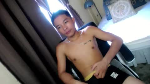 glenndou_daxs online show from November 10, 2025, 6:45 am