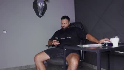 Matthew .. for short call me Matt online show from September 14, 2025, 11:48 pm