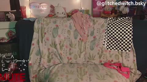 Glitch online show from December 13, 2024, 9:09 pm