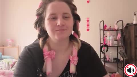 Glitch online show from February 12, 2026, 4:02 pm