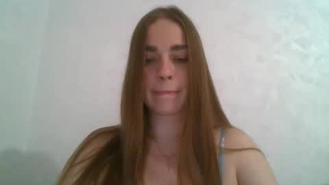 gloria954807 online show from June 6, 2026, 8:24 pm