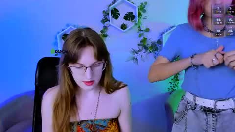 Snapshot of gloria_bubble chatting on July 13, 2026, 7:27 pm your dream online show from July 13, 2026, 7:27 pm