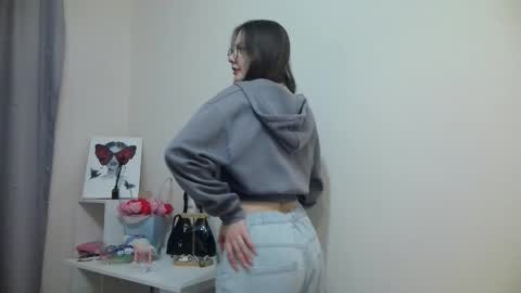 Gloria online show from February 6, 2026, 4:10 pm