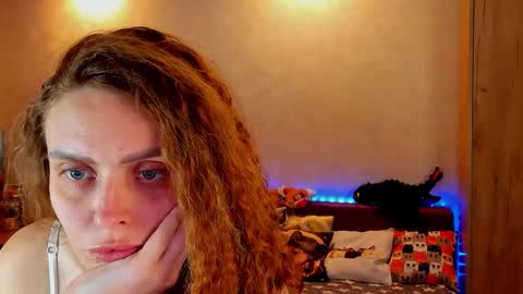 Gloria Wood online show from December 19, 2024, 8:55 pm