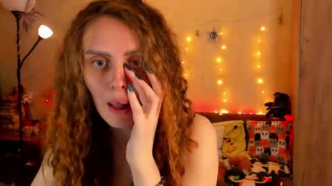 Gloria Wood online show from December 25, 2024, 9:22 pm