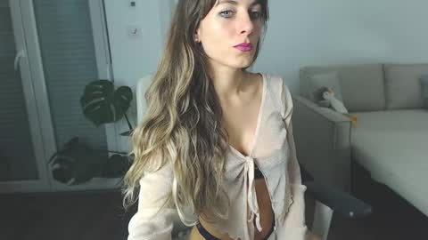 Snapshot of gloriagrey chatting on November 27, 2025, 9:50 pm Gloria Grey online show from November 27, 2025, 9:50 pm