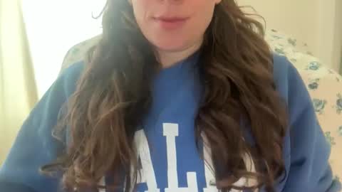 Snapshot of gloriapearl chatting on June 1, 2026, 9:22 am Gloria Pearl online show from June 1, 2026, 9:22 am