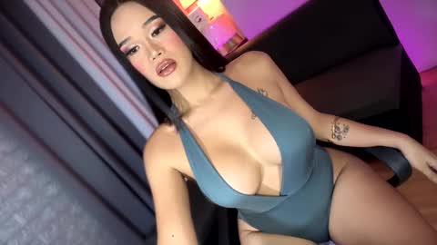 Snapshot of gloriousslutshay chatting on November 19, 2025, 6:41 pm shy online show from November 19, 2025, 6:41 pm