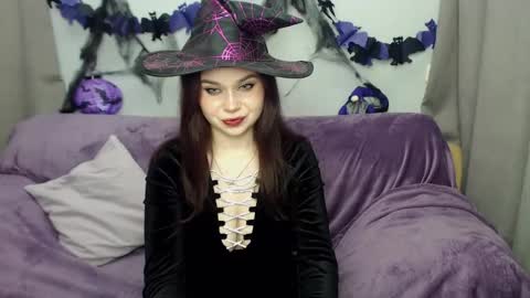 gloriyadre online show from October 31, 2025, 6:03 am