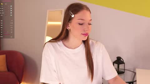 Eloise  online show from November 4, 2025, 4:17 pm