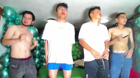 THOMAS AND DAMIAND online show from January 21, 2025, 1:11 pm