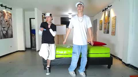 THOMAS AND DAMIAND online show from November 18, 2025, 6:12 pm