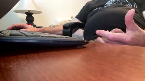 gngnxxx online show from November 21, 2025, 2:27 pm